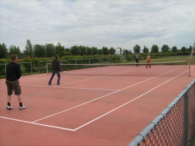 Vakantiepark Eigen Wijze Bant ภายนอก รูปภาพ
